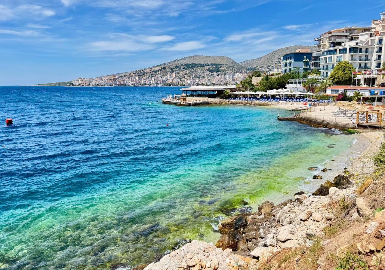 Del Mar Sea View Apartment Sarandë Eksteriør bilde