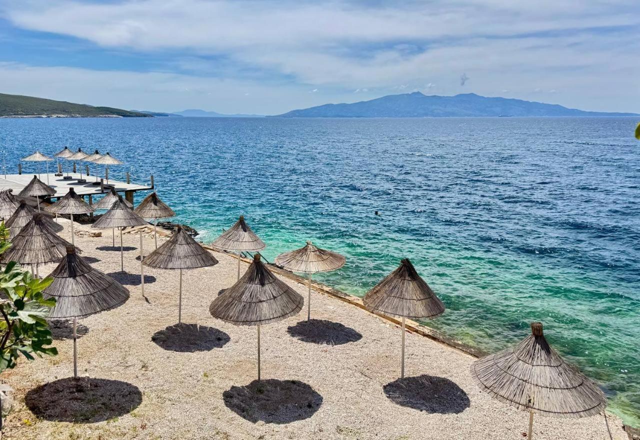 Del Mar Sea View Apartment Sarandë Eksteriør bilde