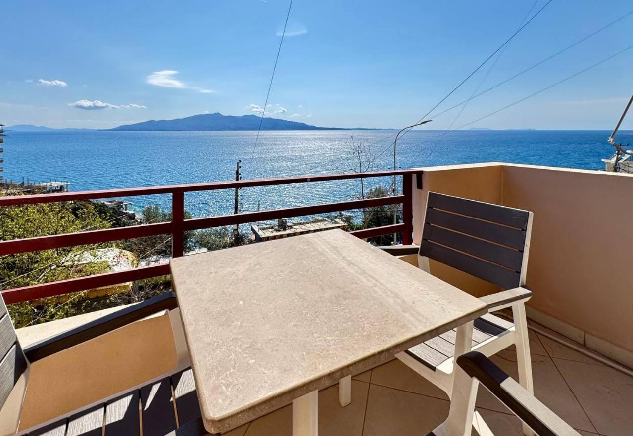 Del Mar Sea View Apartment Sarandë Eksteriør bilde