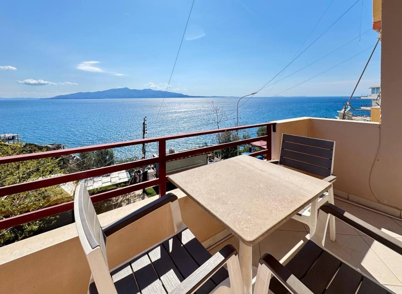 Del Mar Sea View Apartment Sarandë Eksteriør bilde