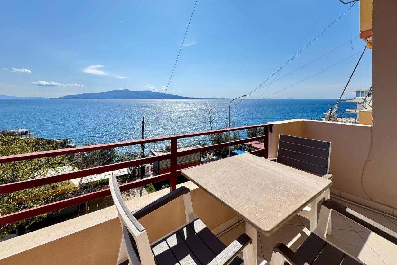 Del Mar Sea View Apartment Sarandë Eksteriør bilde