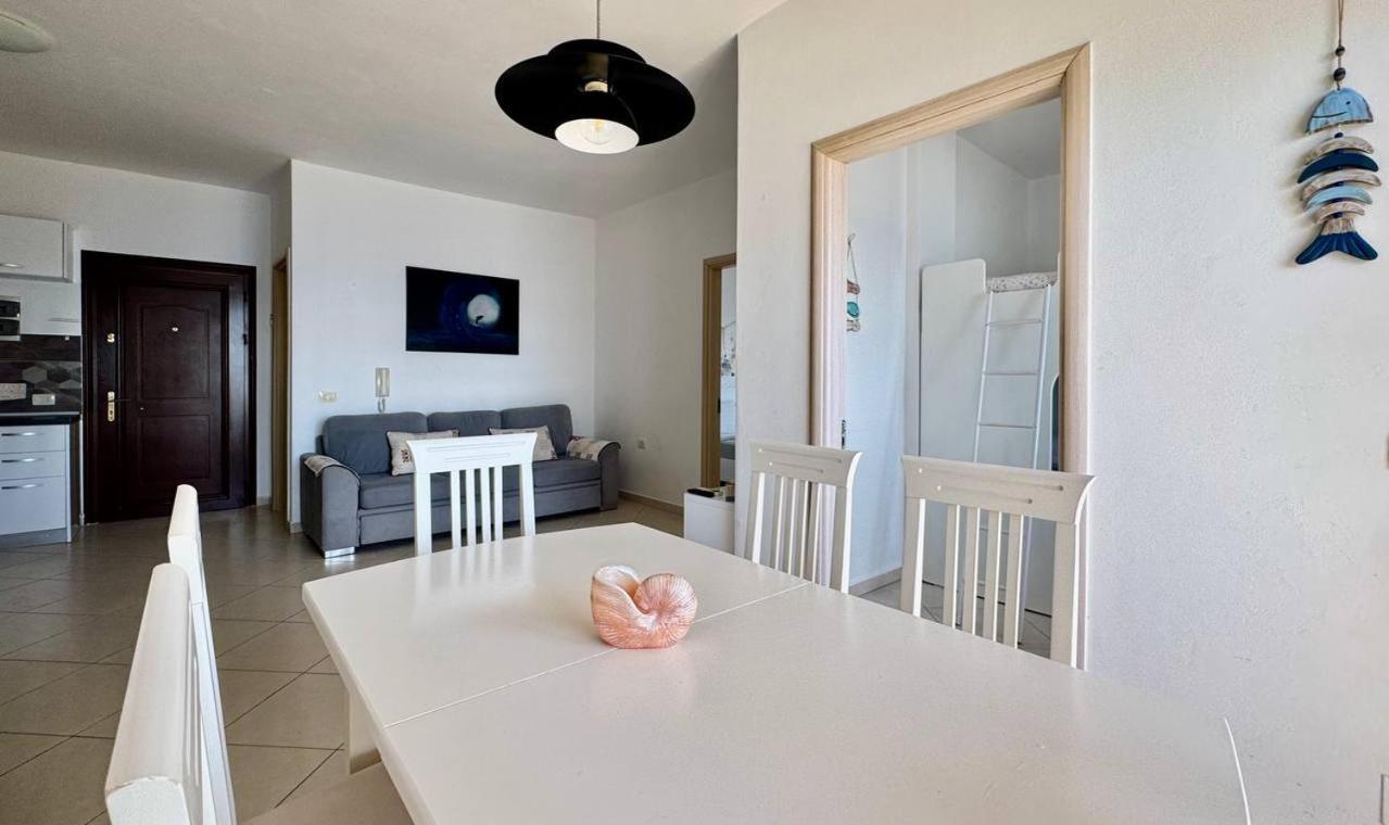 Del Mar Sea View Apartment Sarandë Eksteriør bilde