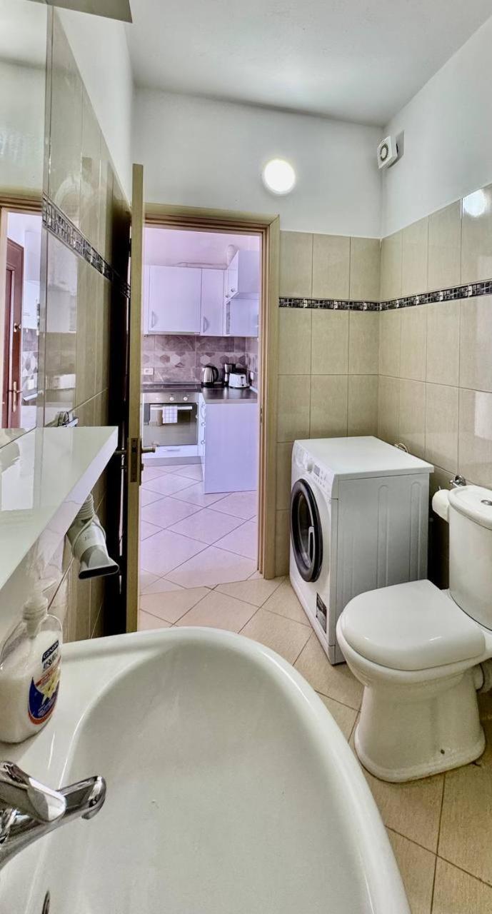 Del Mar Sea View Apartment Sarandë Eksteriør bilde