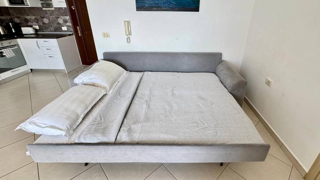Del Mar Sea View Apartment Sarandë Eksteriør bilde