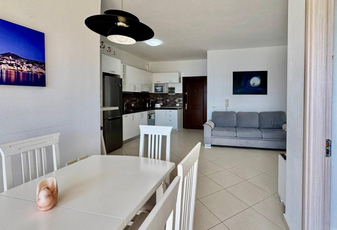 Del Mar Sea View Apartment Sarandë Eksteriør bilde